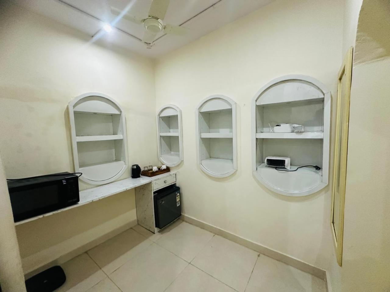 Hinduja Haveli Gulab Sagar Hotel Jodhpur  Bagian luar foto