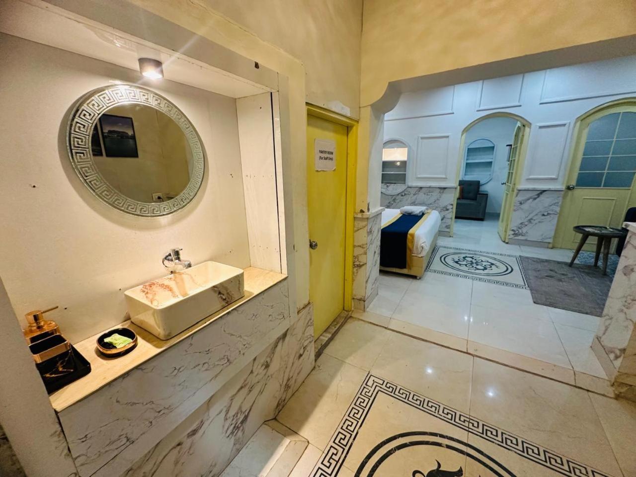 Hinduja Haveli Gulab Sagar Hotel Jodhpur  Bagian luar foto